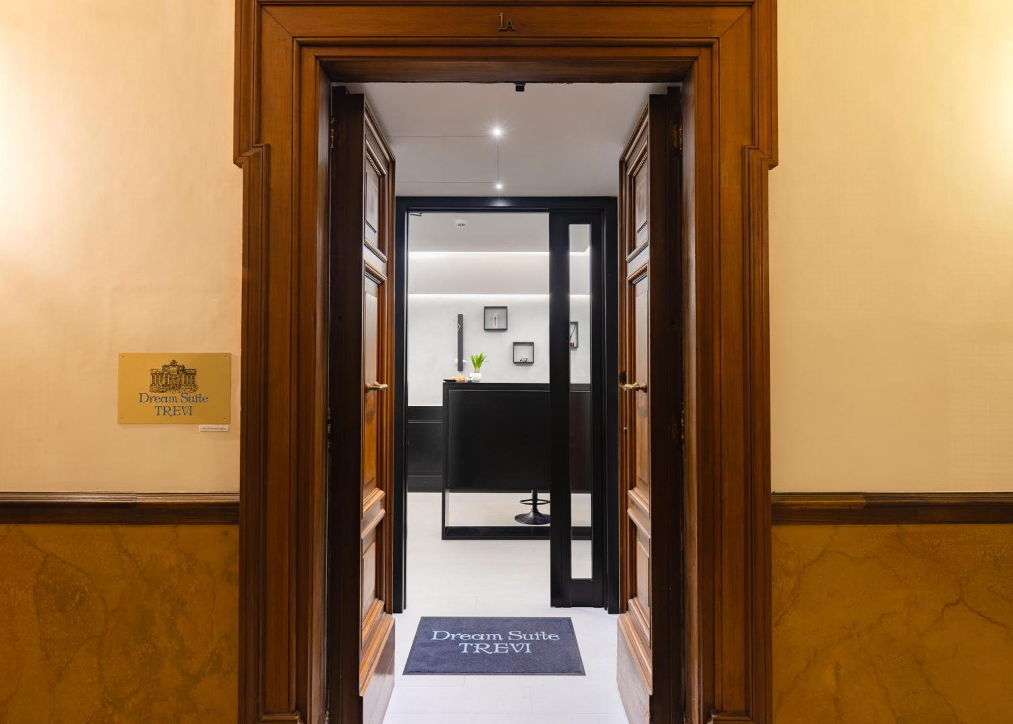 Dream Suite Trevi Rzym Zewnętrze zdjęcie